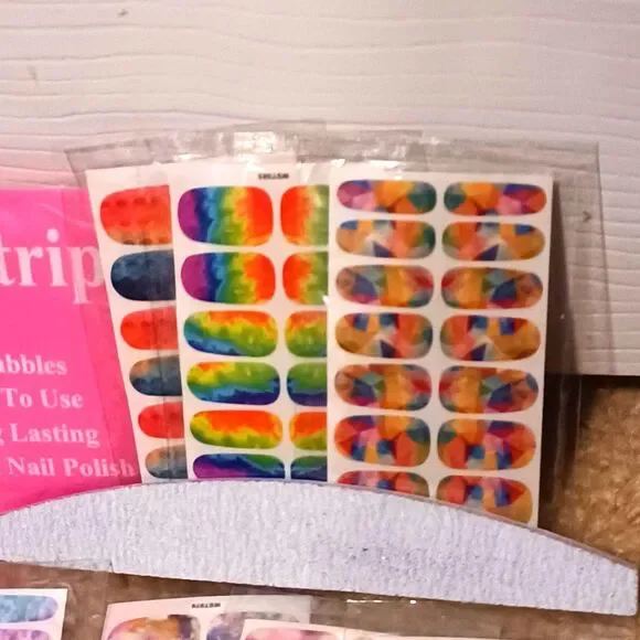 9 Sheets Self-Adhesive Aurora Neon Gradient Nail Strips w/ Nail File - Picture 4 of 6